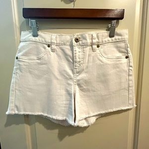 Carve Designs Size 2 Shorts